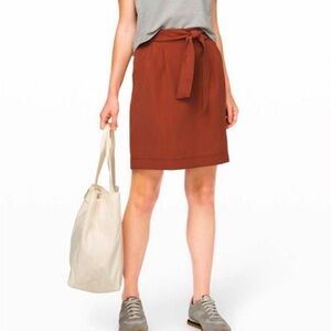 Lululemon Noir Casual Tie Front Skirt